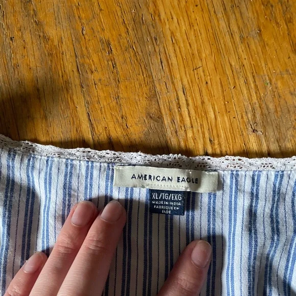 American Eagle Blue and White Striped Vest - Picture 2 of 3